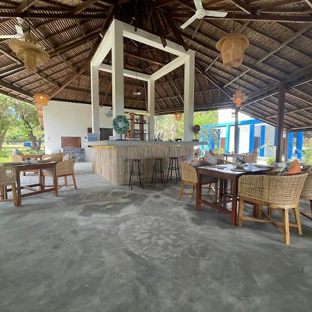 Blue Emocean Dive Resort Moyo Island Exterior photo